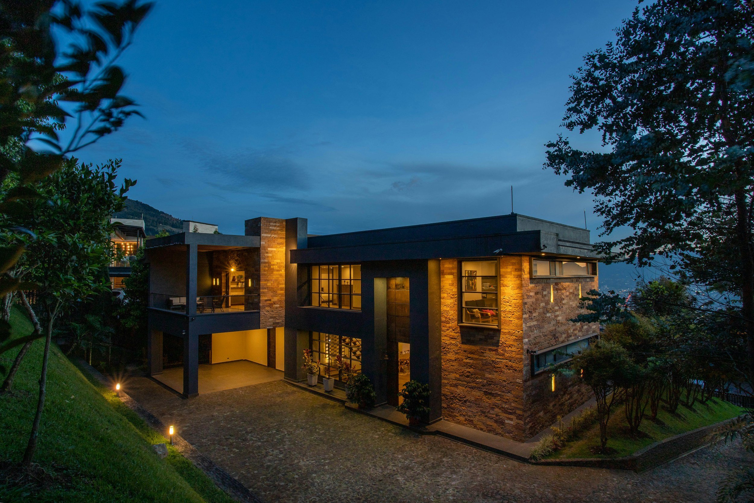 Solarna Development - General Contractors in Pickering, Ontario